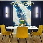 Apartment Art Deluxe - Private Parking *
