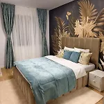 Art Deluxe - Private Parking Apartment *