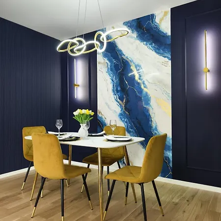 Art Deluxe - Private Parking Apartment *