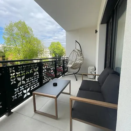 Apartment Art Deluxe - Private Parking