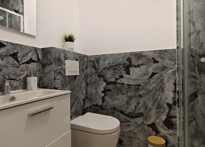 Art Deluxe - Private Parking